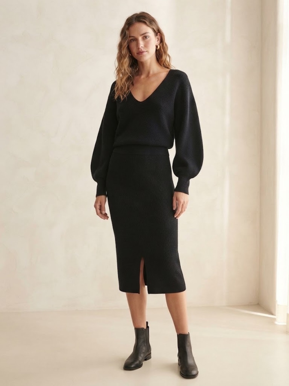 Abercrombie & Fitch V-Neck Sweater Soft AF Ribbed Knit and Matching Pencil Skirt